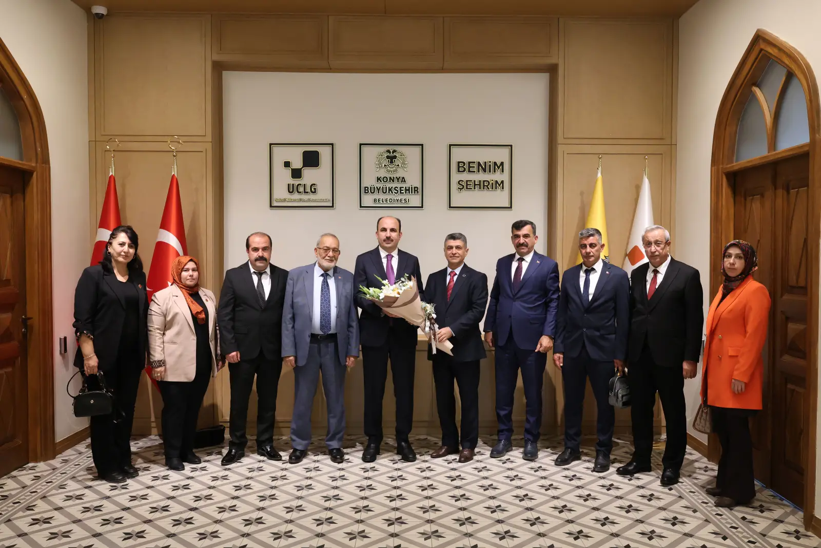 Konya Büyükşehir Belediye Başkanı Uğur İbrahim Altay Taş Bina 19 Ekim Muhtarlar Günü kabulü