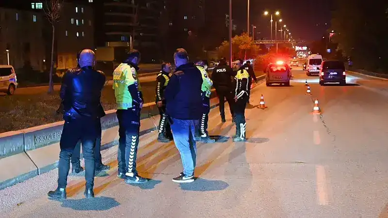 Kırıkkale'de hafif ticari aracın çarptığı yaya öldü