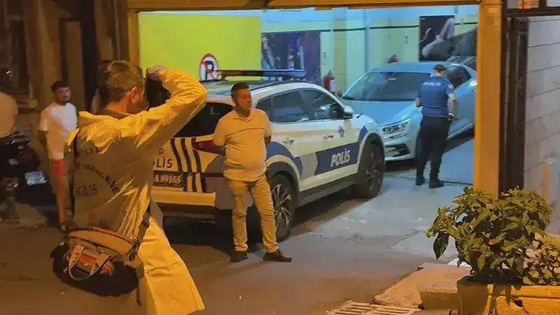 Şişli’de silah sesi duyulan odada 33 yaşındaki kişi yaralı bulundu