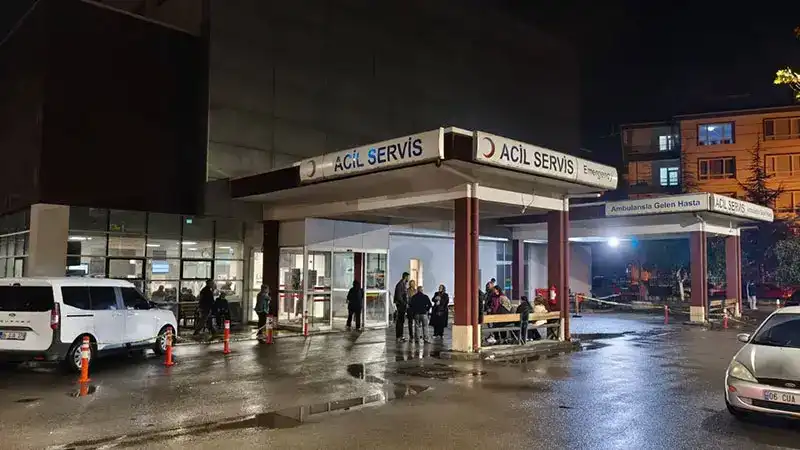 Ankara'da otomobil TIR'a arkadan çarptı: 1 ölü, 1 yaralı