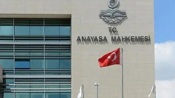 AYM’nin ‘süresiz nafaka’ kararı Resmi Gazete’de