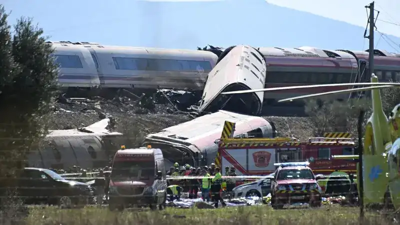İspanya'daki tren kazasında can kaybı 69'a yükseldi