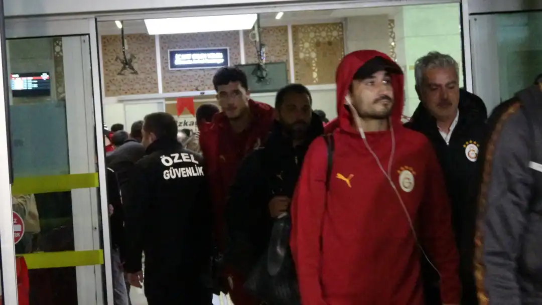 Galatasaray kafilesi, Konya'da