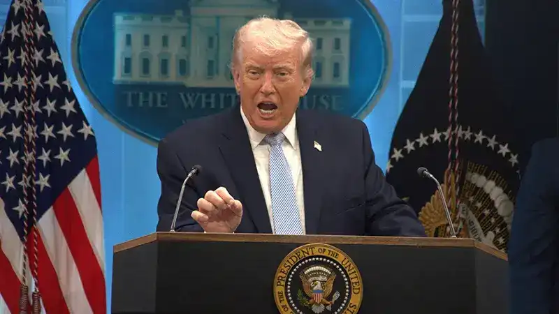 Trump'tan Zelenskiy'e tepki: Savaşı bitirmek istemiyor