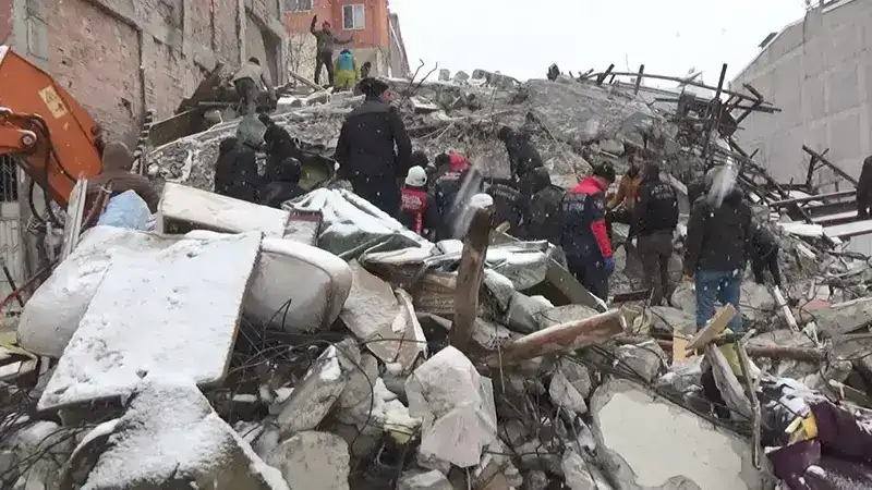 Malatya merkezli 7 ilde yüklenici firmalara operasyon; 26 gözaltı