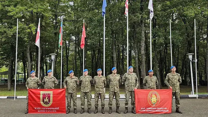 9 subay ve 1 astsubay Gürcistan’da dağcılık kursunu başarıyla tamamladı