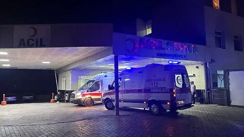 İzmir’de gıda zehirlenmesi şüphesi: 80 işçi hastane kaldırıldı