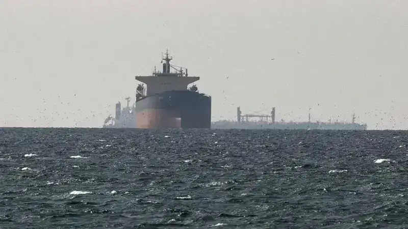 İran: Hürmüz Boğazı’nda mayına çarpan konteyner gemisi battı