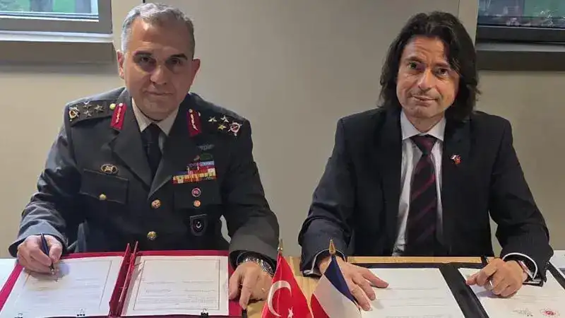 Türkiye ile Fransa arasında ‘Savunma İş Birliği Yol Haritası’ imzalandı
