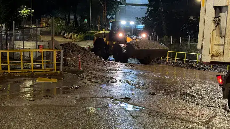 Rize'de sağanak taşkına neden oldu