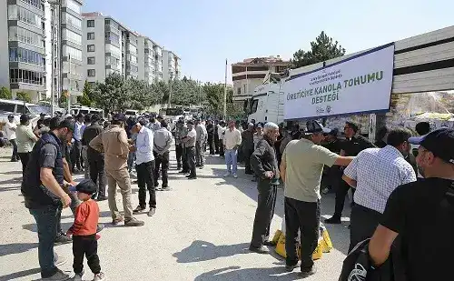 ABB, yüzde 50 hibeli kanola tohumunu üreticiyle buluşturdu