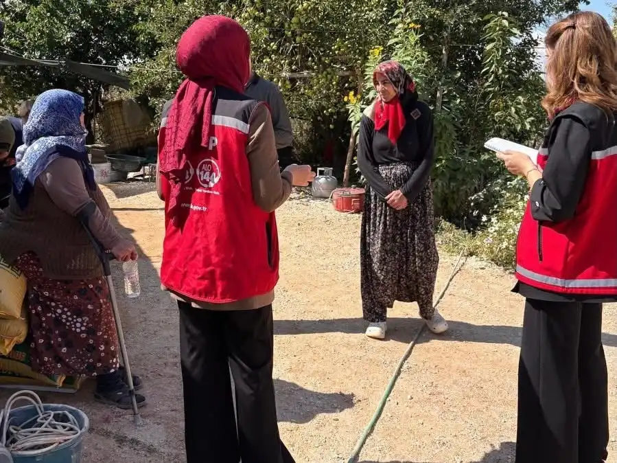 Yeşilgölcük’te selden etkilenen ailelere destek