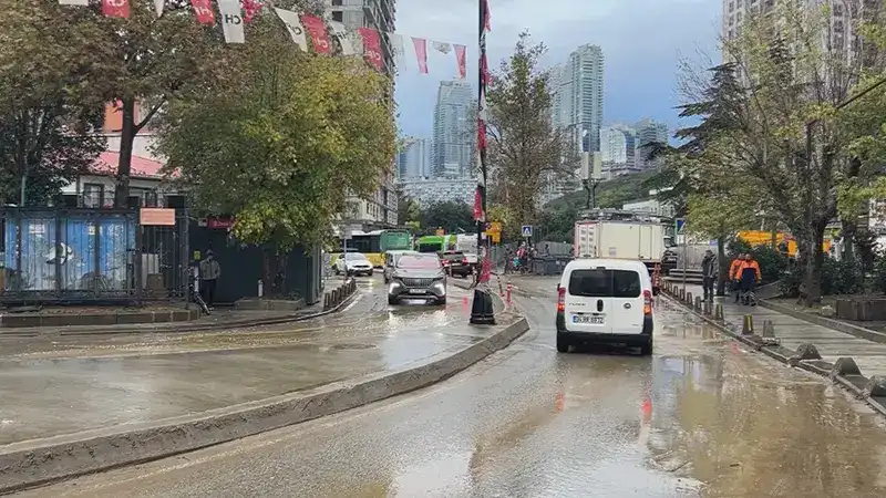 Ayazağa’da selin ardından temizlik çalışmaları başladı