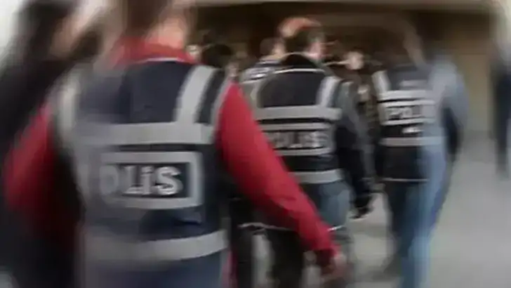 İstanbul merkezli 8 ilde FETÖ operasyonu: 9 gözaltı