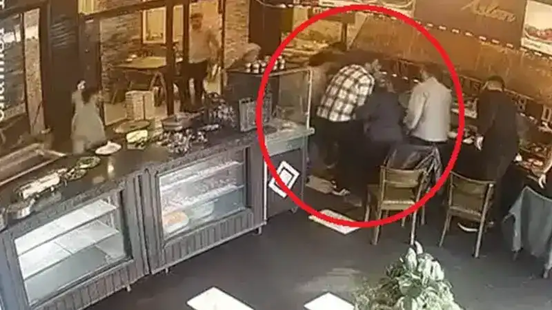 Nefes borusuna salatalık parçası kaçan müşteriyi işletmeci kurtardı