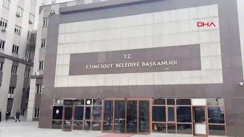 Etimesgut Belediyesi'ne operasyon: 25 gözaltı