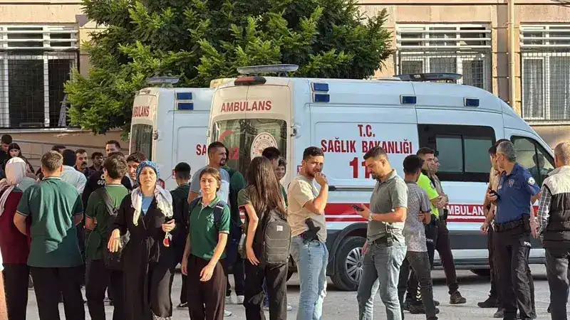 Manisa’da 11 öğrencinin yaralandığı saldırıda 10 şüpheli adliyede