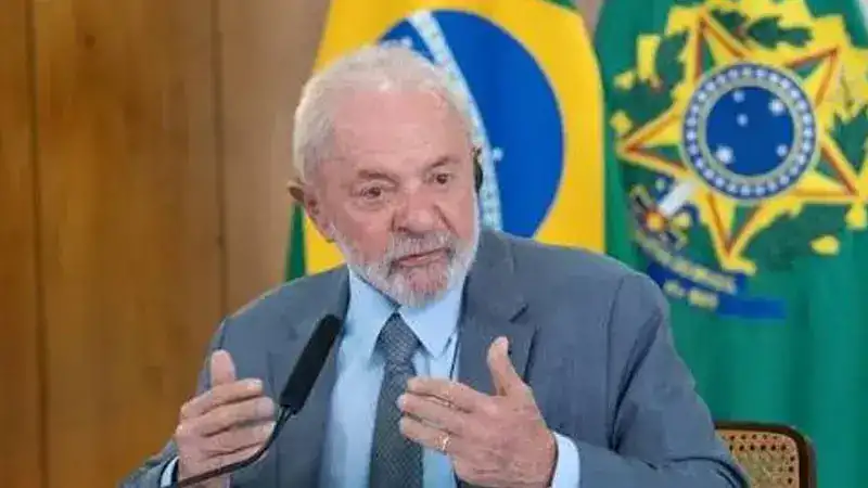 ezilya'da Lula da Silva yeniden devlet başkanı seçildi