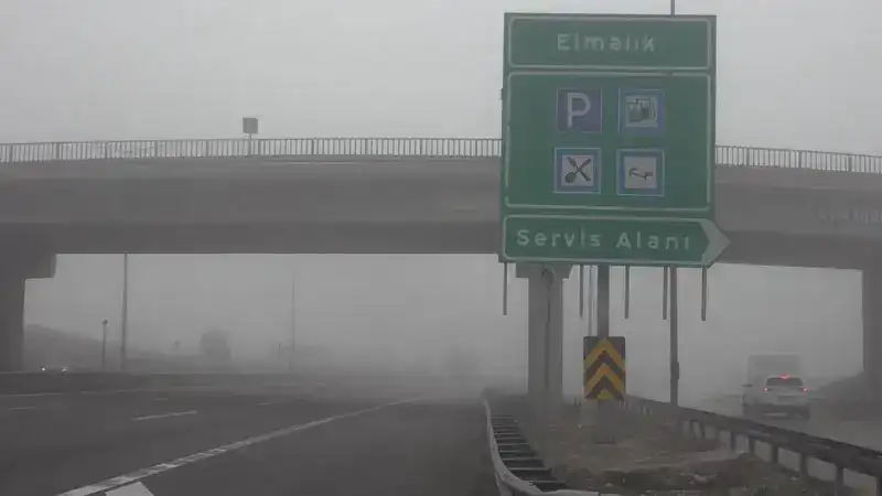 Bolu Dağı geçişinde sis etkili oldu