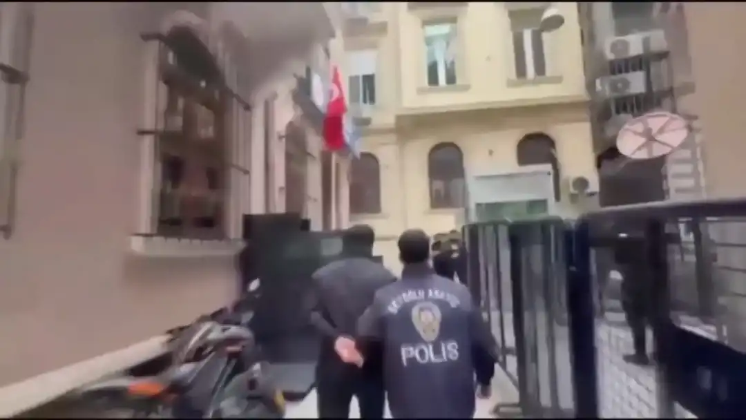 Beyoğlu’nda eğlence mekanları ve hanutçuluk yapanlara denetim: 20 işletme kapatıldı, 11 kişi yakalandı