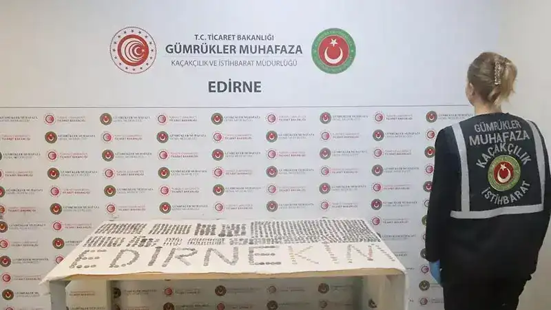 İpsala ve Kapıkule'de 7 bin 160 tarihi eser ele geçirildi