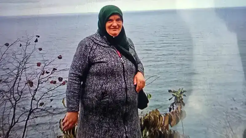 Oğlunu öldüren cinayet şüphelisinin annesi tarafından tabancayla vurulan kadın, toprağa verildi