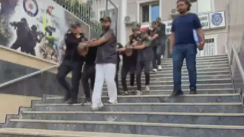 Kağıthane’de servis araçlarını yaktığı belirlenen 9 şüpheli tutuklandı