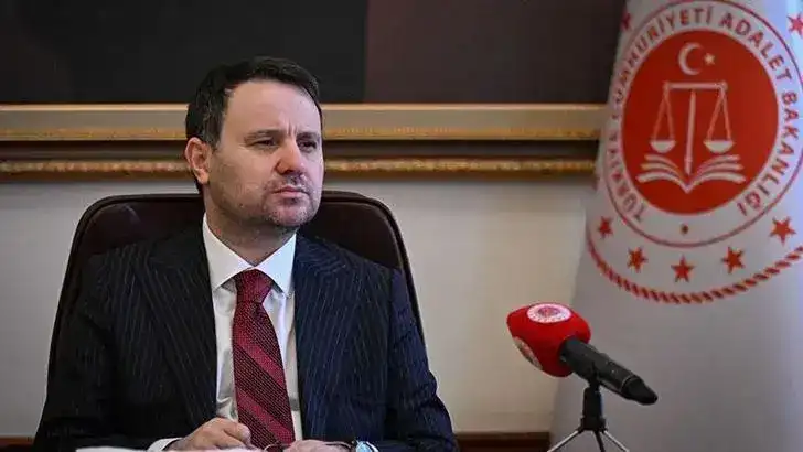 Bakan Gürlek: Gaziosmanpaşa’da Abdülhamid Terkin’in öldürülmesine ilişkin dosyada yakalanan şüpheli, kasten öldürme suçundan tutuklandı