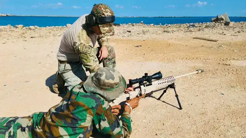 Türkiye-Libya SAT Timi, Libya Deniz Özel Kuvvetler Eğitim Merkezi Komutanlığı'nda eğitim veriyor