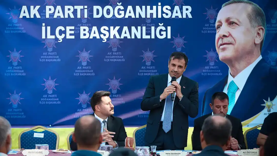AK Parti İl Başkanı Özgökçen Doğanhisar'da Sahaya İndi