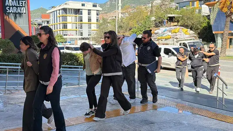 Kaçırılıp 15 milyon avroluk senet imzalatıldığı iddiasına 6 tutuklama