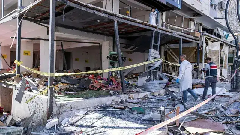 İzmir'de 5 kişinin öldüğü lokantadaki patlamaya ilişkin sanıklar yeniden yargılanacak