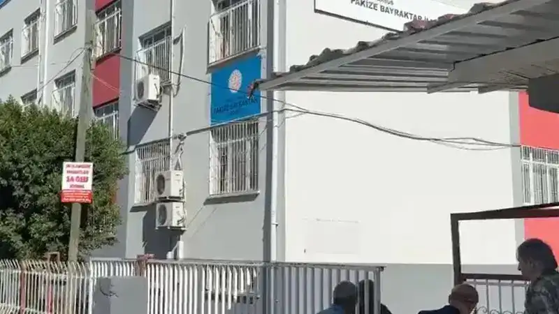 Öğrencinin çantasında tabanca bulundu, gözaltına alınan babası ‘ben koydum, sonra da unuttum’ dedi