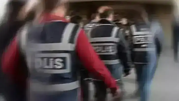 Ankara merkezli 2 ilde gerçekleştirilen operasyonda 16 şüpheli gözaltına alındı