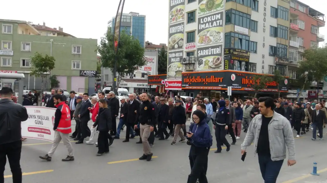 Niğde'de Yaşlılar Günü kutlandı