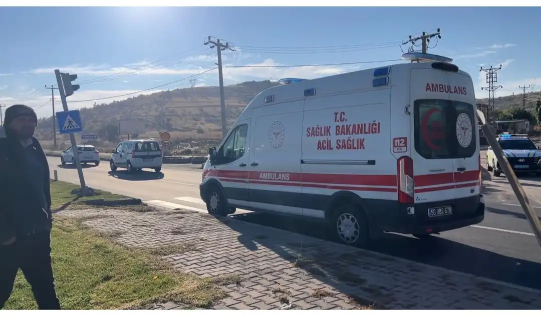 Üç tekerli motosiklet ciple çarpıştı: 1 yaralı